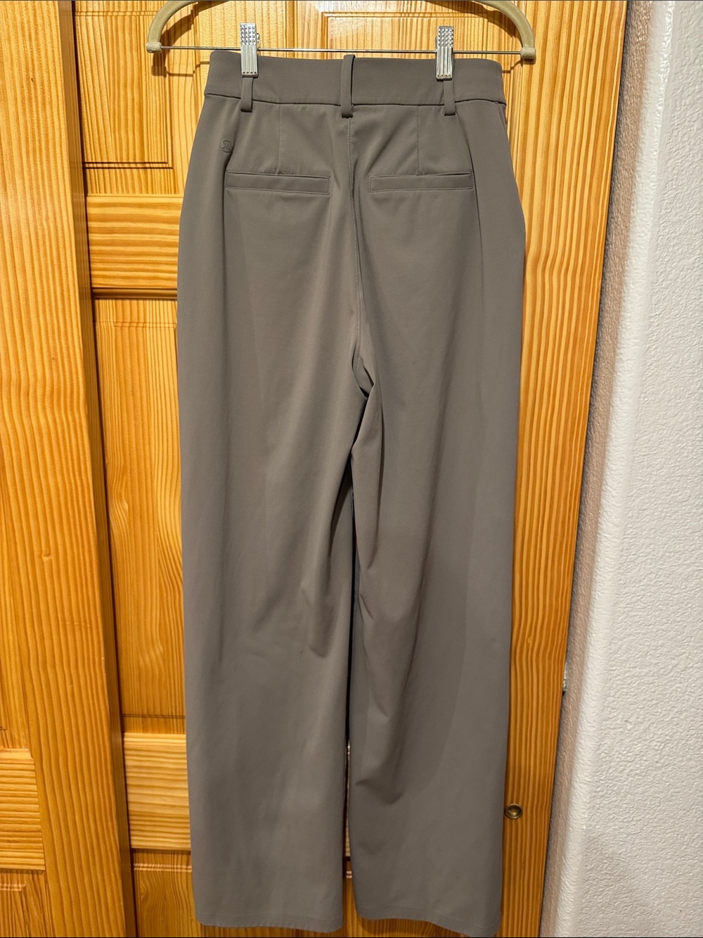 Lululemon Daydrift High-Rise Straight-Leg Trouser *Regular Length XS - Picture 4 of 8